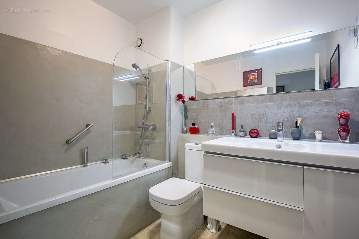 Appartement à MARSEILLE-9E