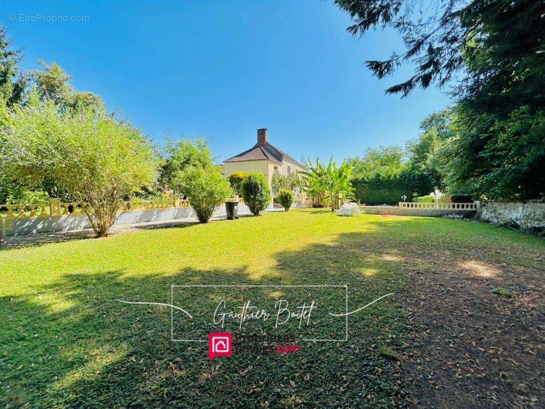 Maison à LA QUEUE-EN-BRIE