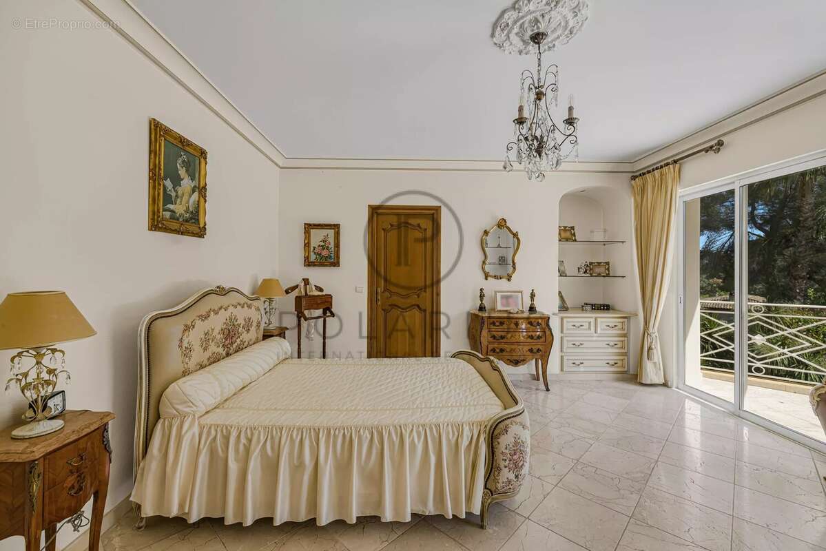 Maison à MOUGINS