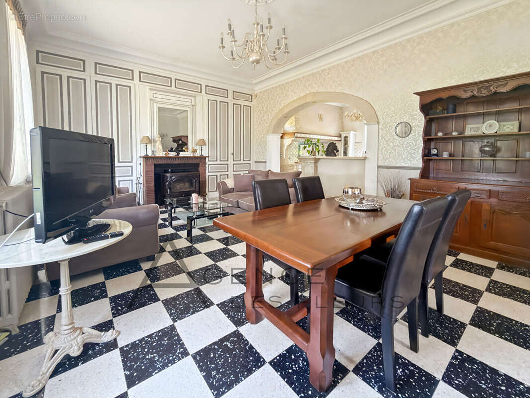 Maison à LA SAUSSAYE
