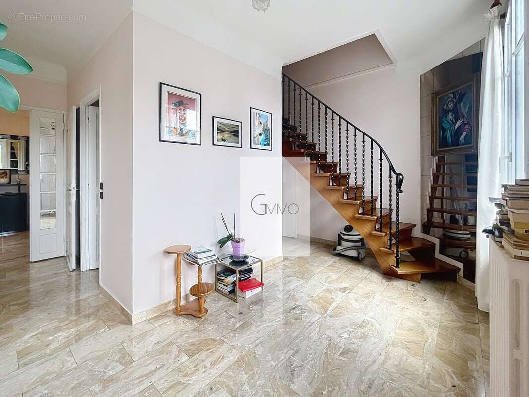 Maison 94 m² à L'hay-Les-Roses  - photo 2