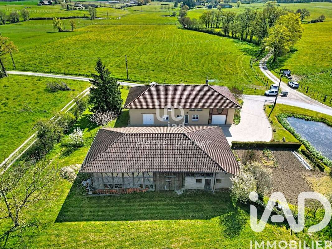 Photo 2 - Maison à FOISSIAT