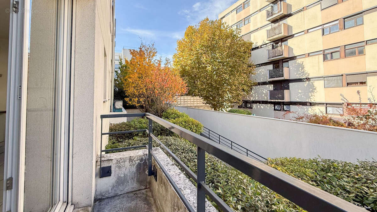 Appartement à NANTERRE