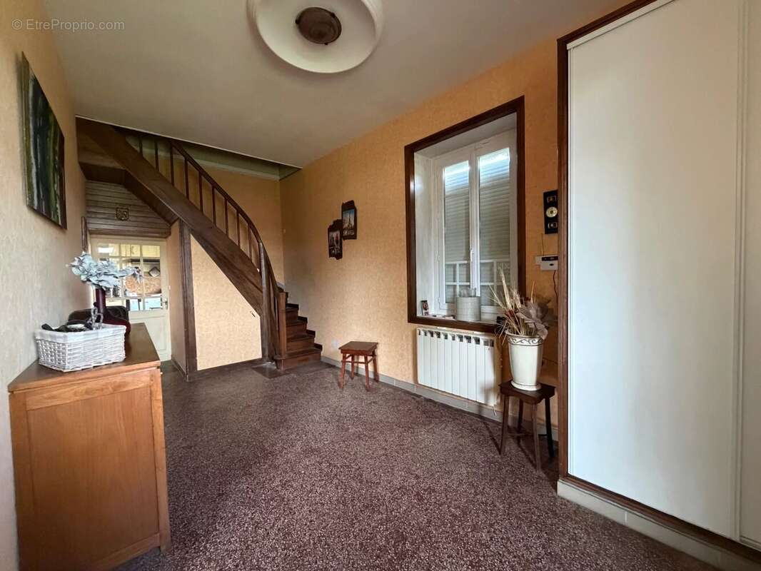 Maison à ETAULIERS