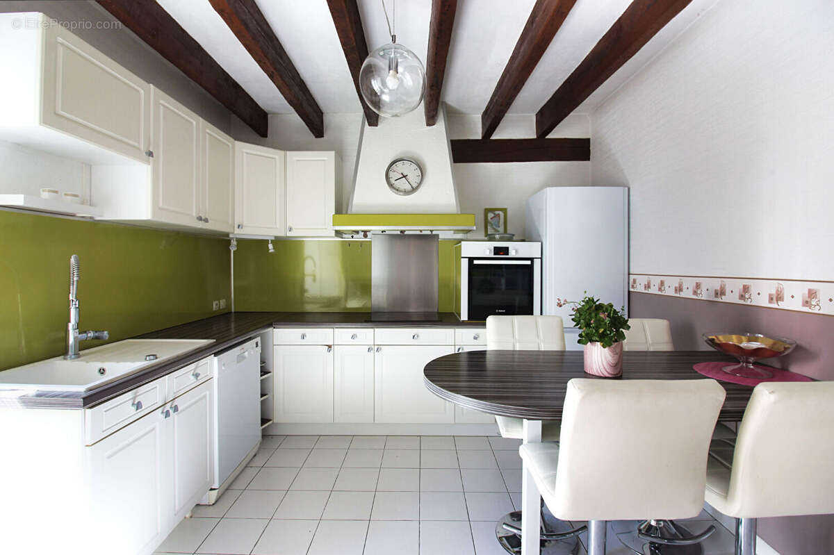 Maison à vendre aux Ponts De Cé avec grenier aménageable et dépendances - photo 2