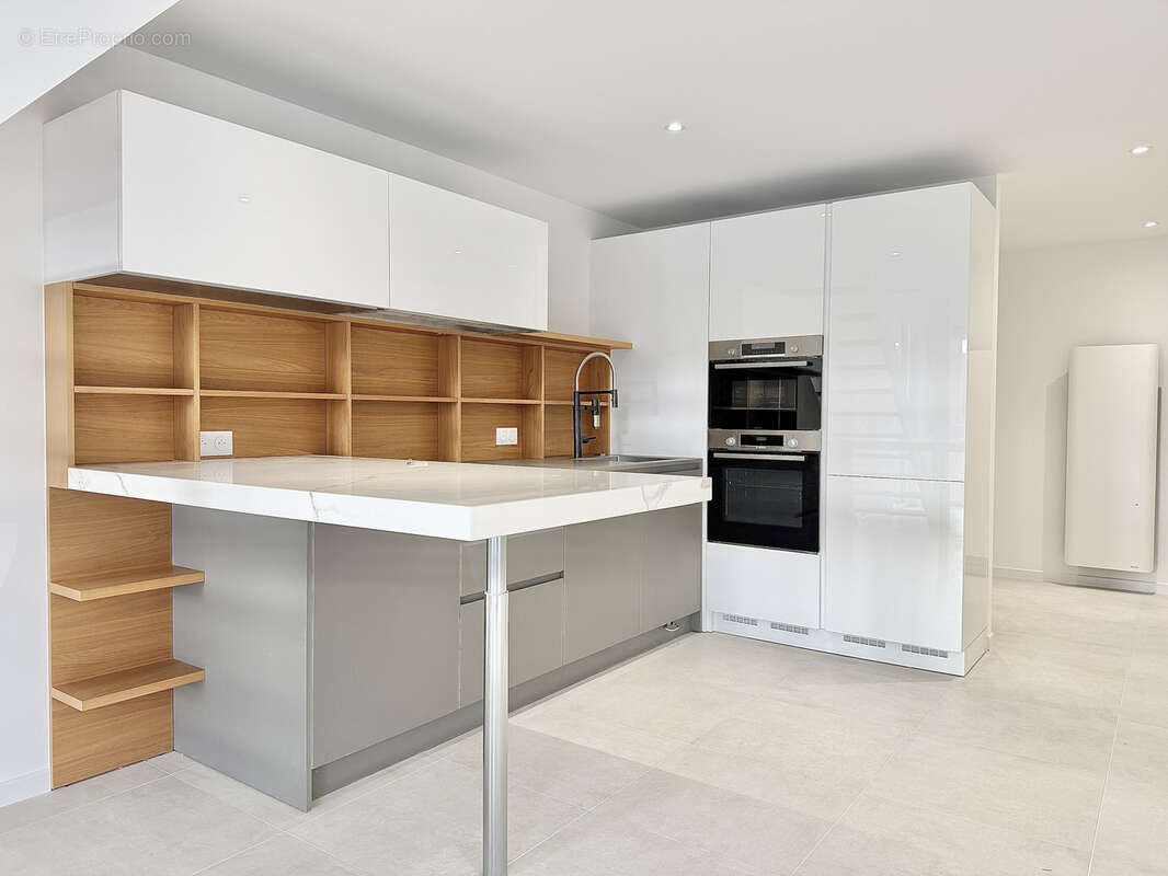 Appartement à CRANVES-SALES