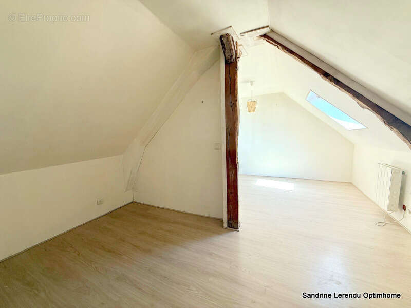 L'élégance d'une grande maison de village Normande en Pierre de Taille de 298 m² à réinventer - photo 19