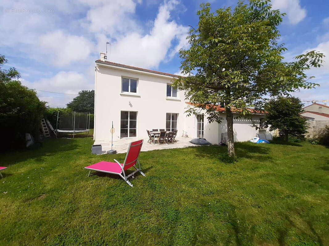 Maison familiale rénovée - 172 m², suite parentale, beaux volumes et jardin au calme - Les Sorinières - photo 11