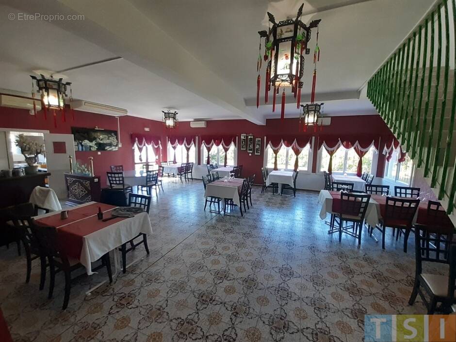 Commerce à LABARTHE-INARD