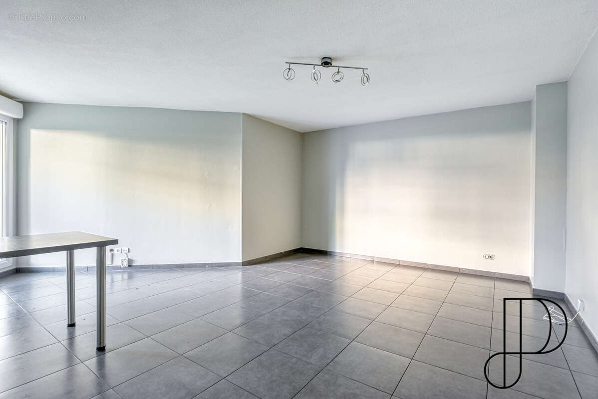 Appartement à TASSIN-LA-DEMI-LUNE