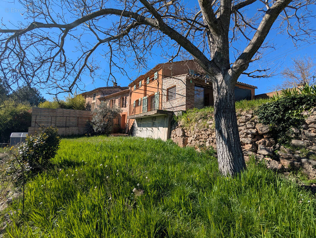 Maison à SALERNES
