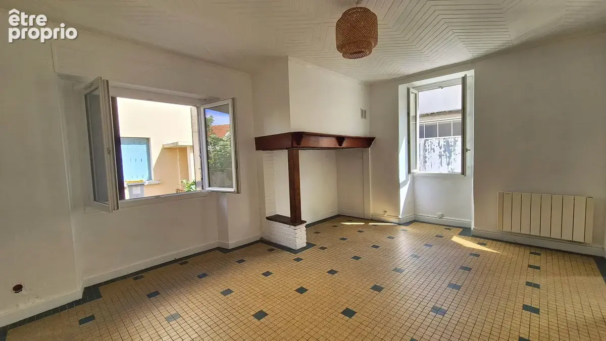 A VENDRE, LESTELLE-BETHARRAM, Maison de village 2 chambres de 97,78 m² sur une parcelle de 74 m² - photo 3