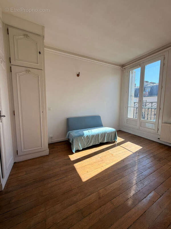 Appartement à PARIS-19E