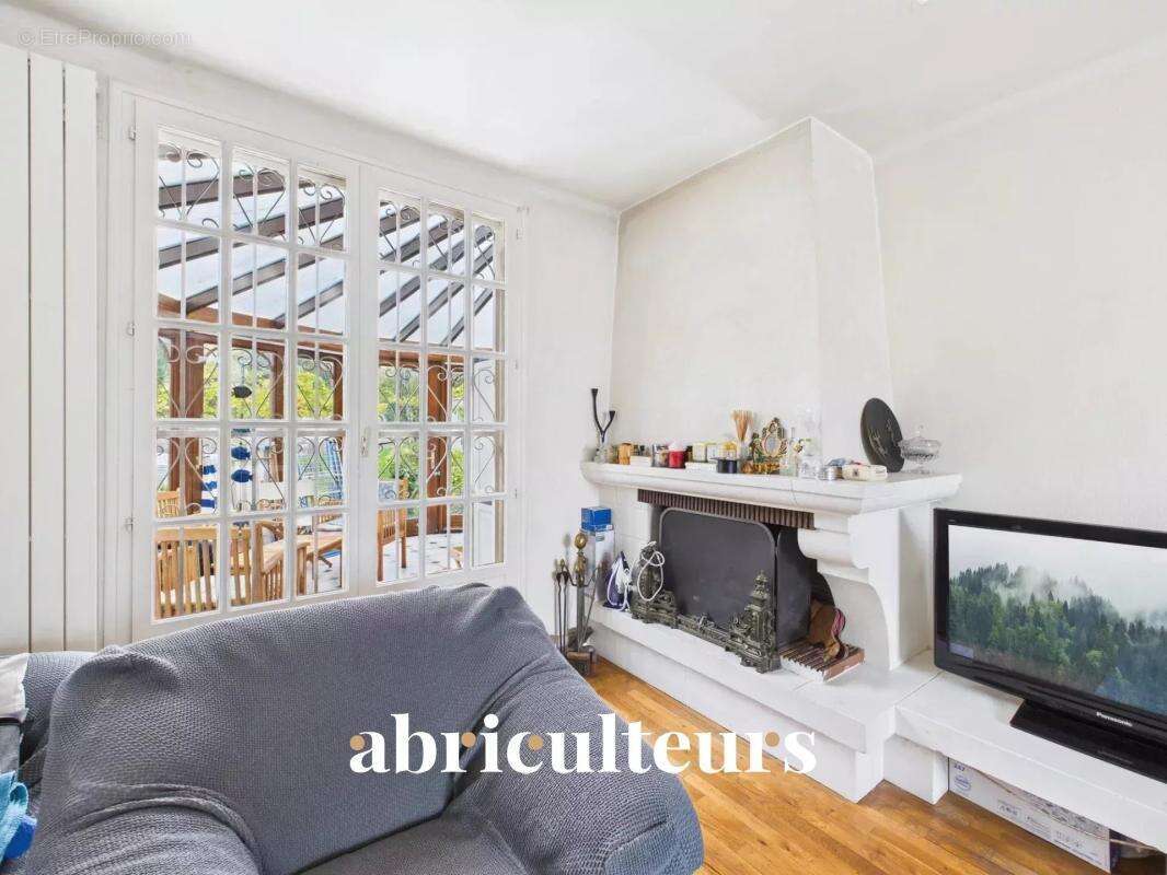 Appartement à VILLEMOMBLE