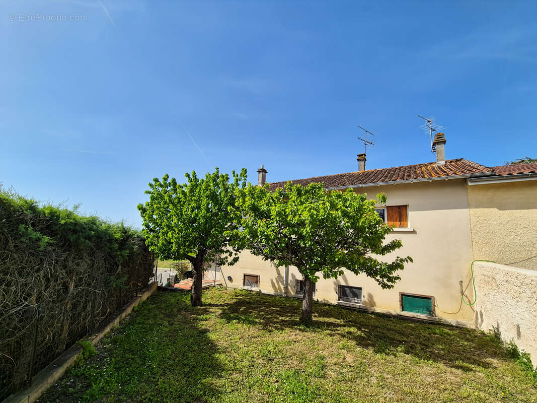Maison à MAUVEZIN