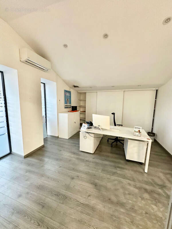 Commerce à NARBONNE