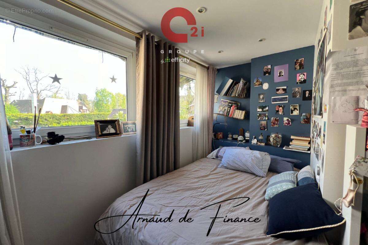 Appartement à LA CELLE-SAINT-CLOUD