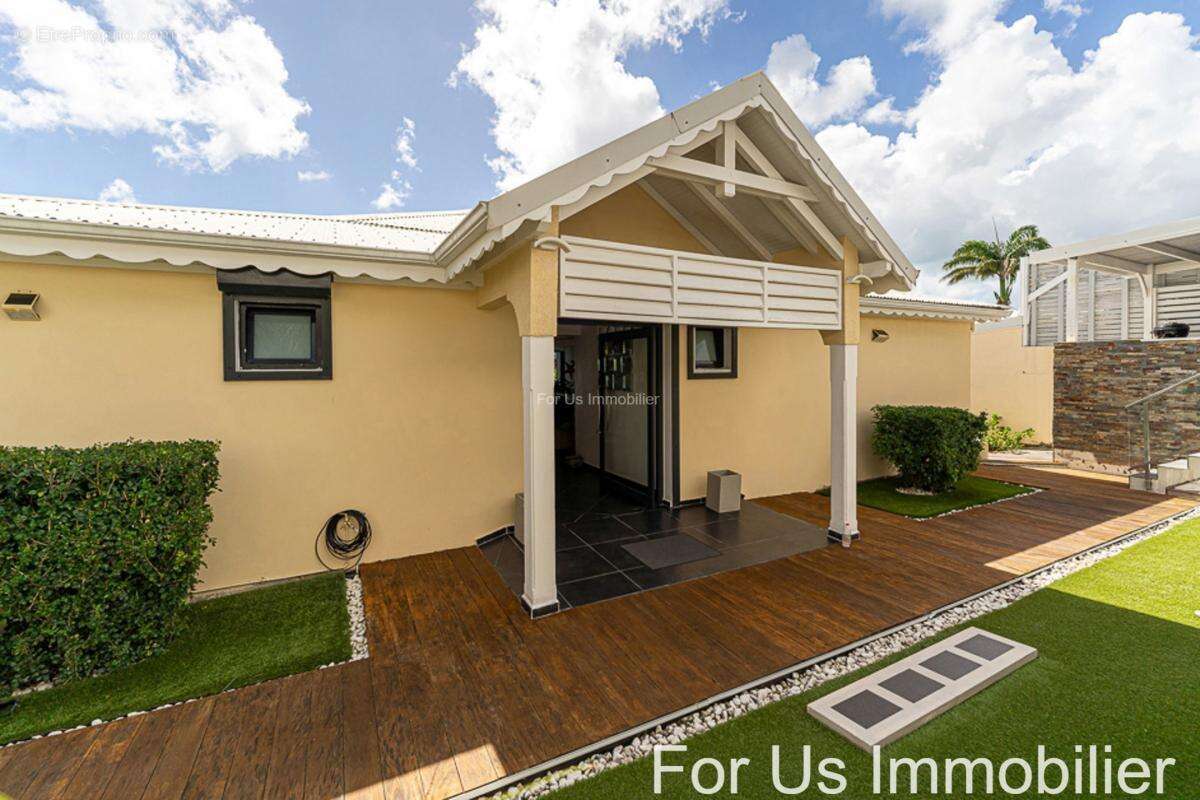 Maison à SAINTE-ANNE