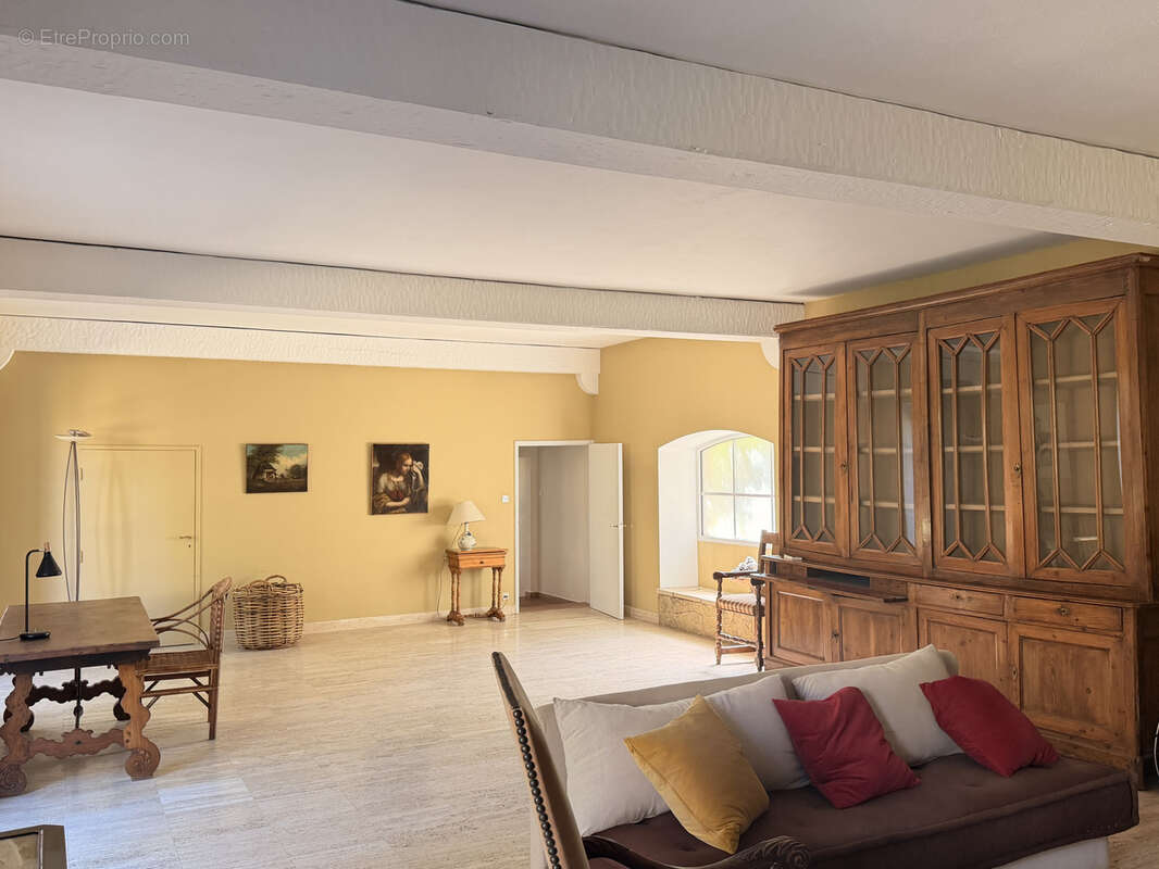 Maison à CHATEAUNEUF-DU-RHONE