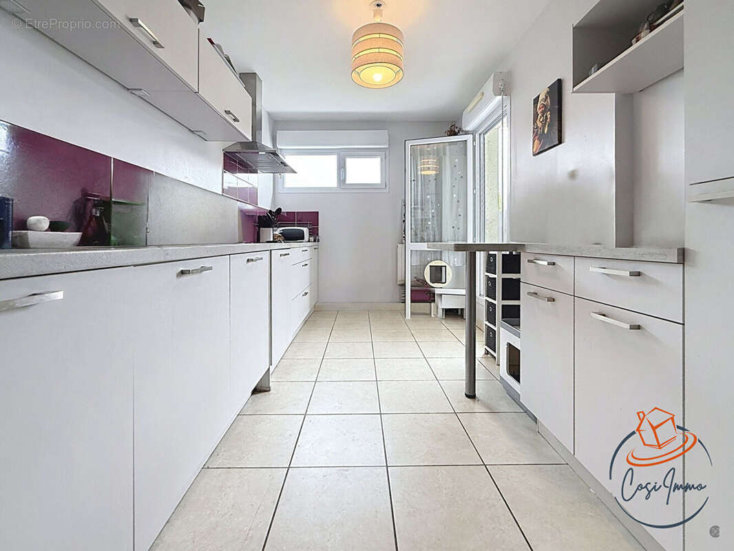Appartement à PREVESSIN-MOENS