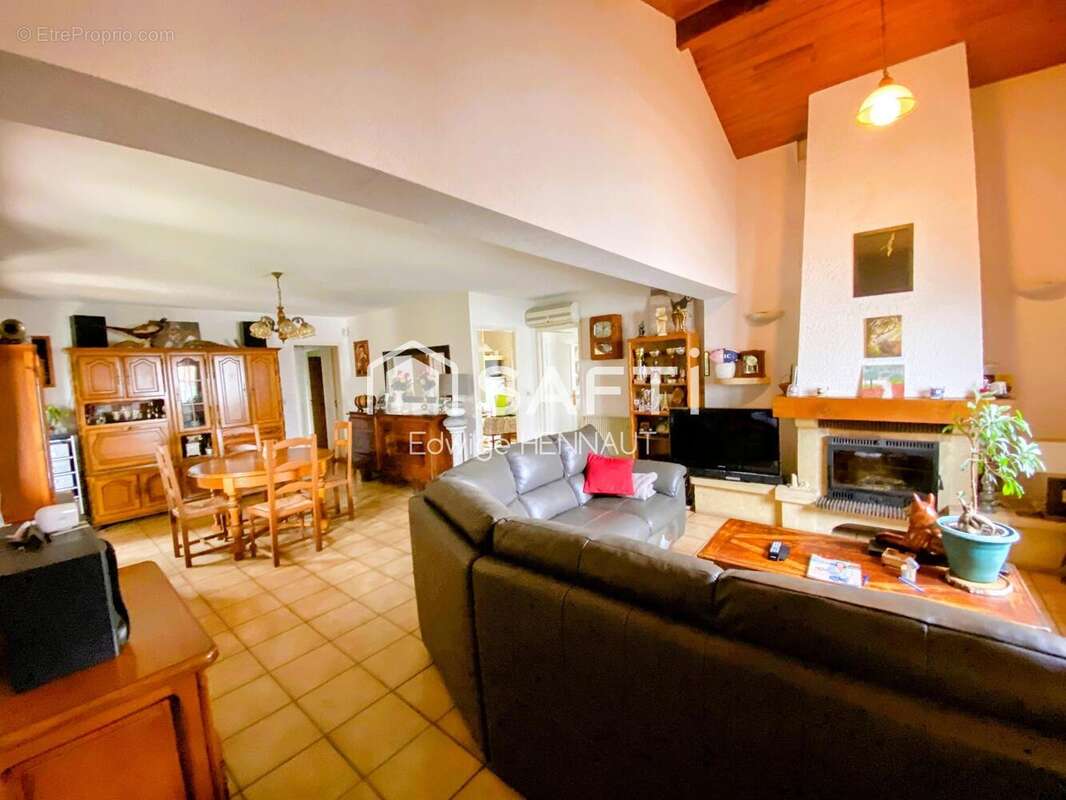 Photo 3 - Maison à PAREMPUYRE