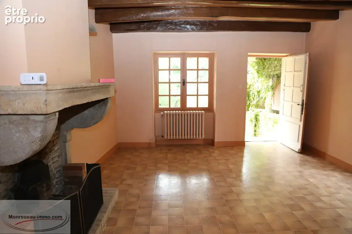 La roche vineuse - photo 15