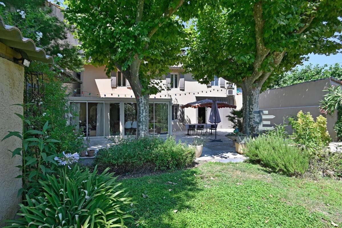 Maison de 5 pièces de 162 m² à Avignon - photo 10