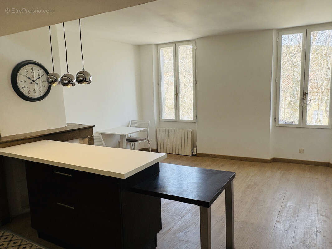 Appartement rénové, en plein centre, très lumineux. - photo 7