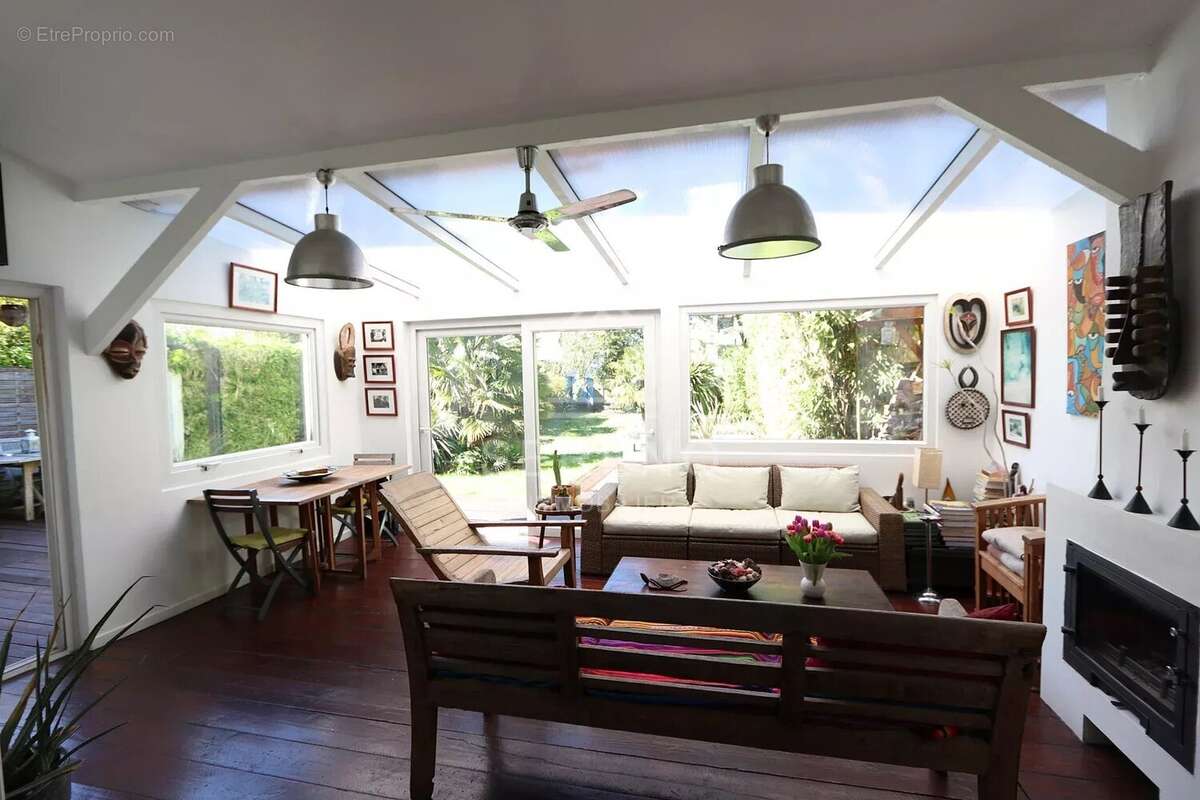 Maison à CHAMPS-SUR-MARNE