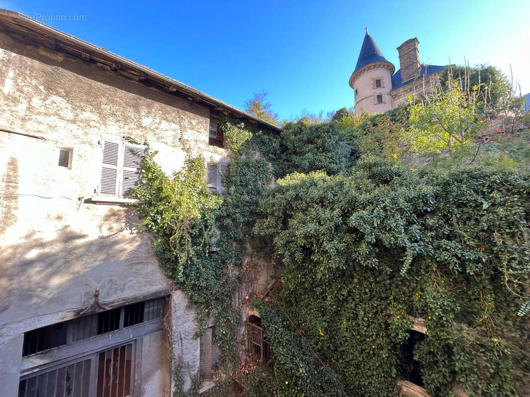 Appartement à VIZILLE