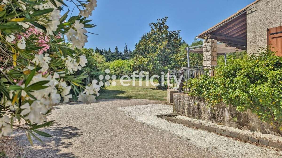 Maison située en campagne - photo 12