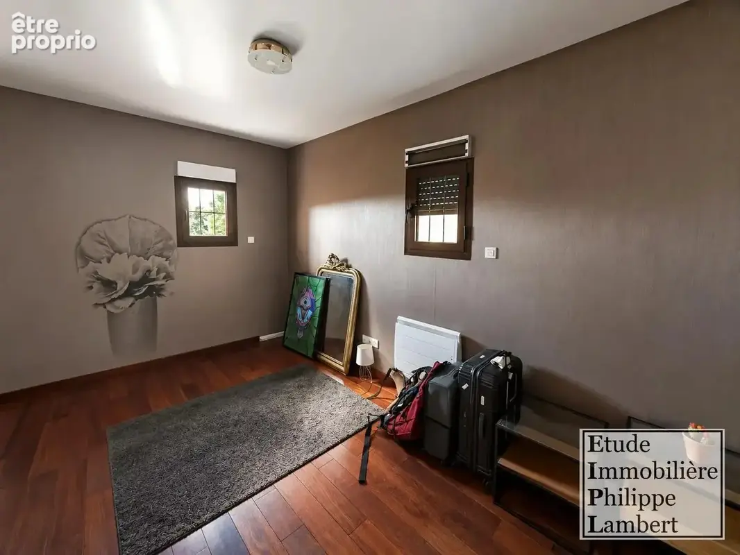 - Maison 5 pièces avec grande dépendence- - photo 9