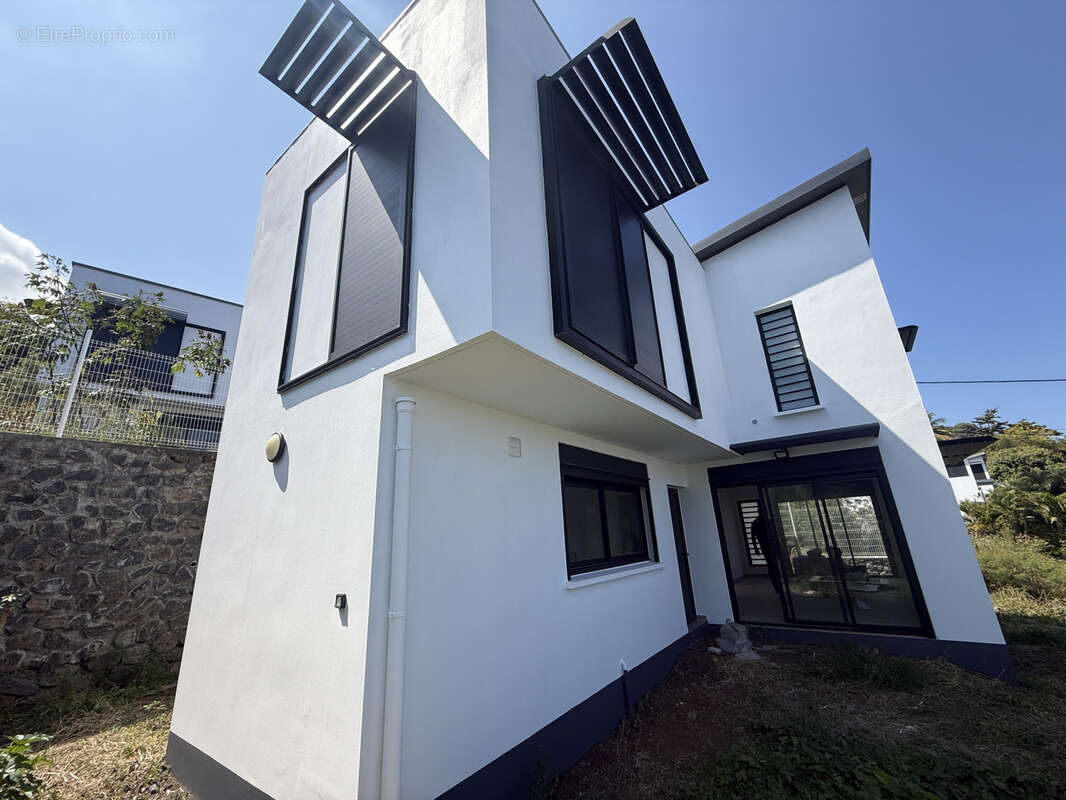 Maison à LE PORT