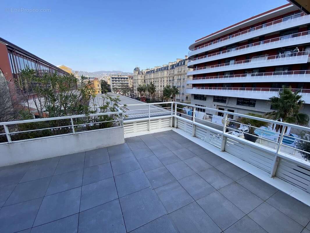 Appartement à NICE