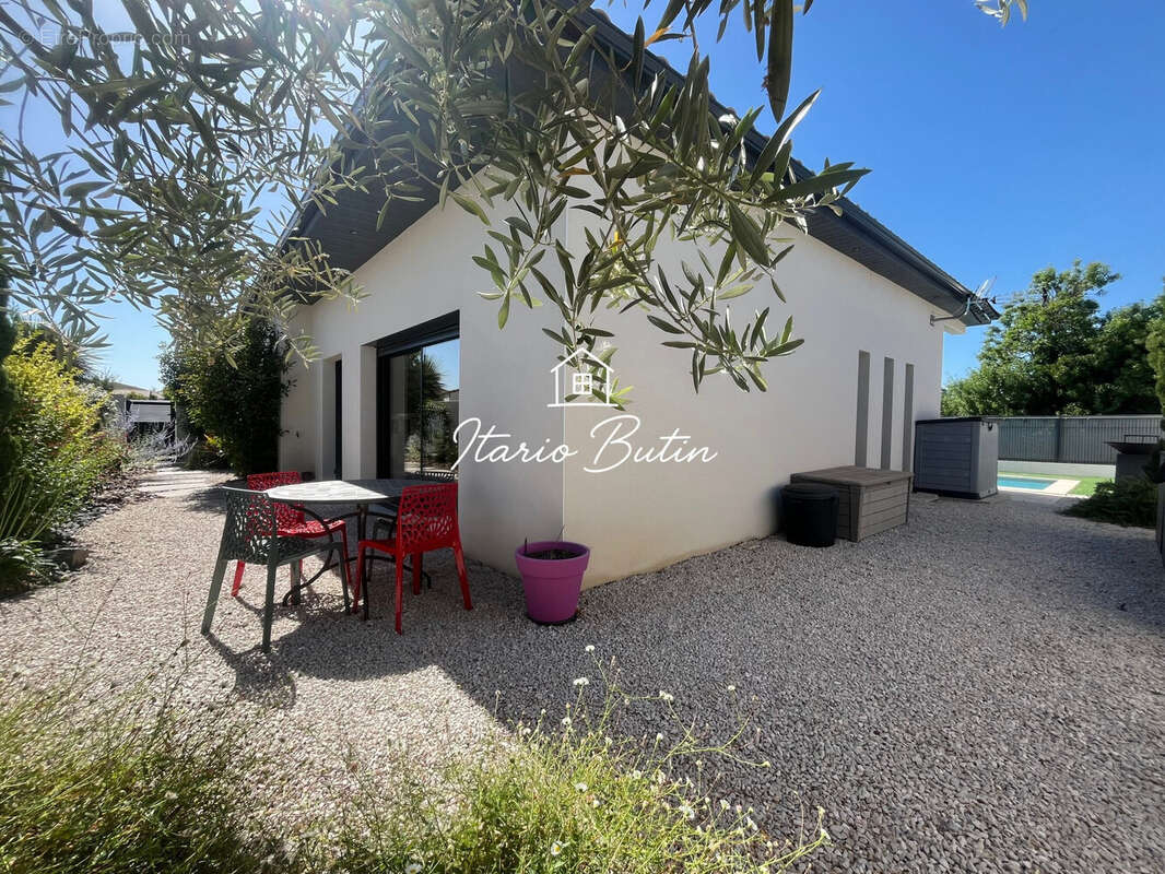 Maison 150 m² à Magalas  - photo 2
