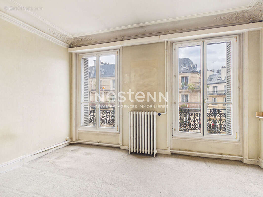 Appartement à PARIS-10E