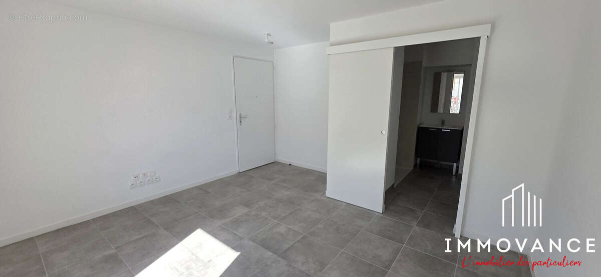 Appartement à MAUGUIO