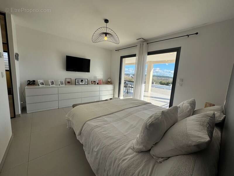 Maison à RIBAUTE-LES-TAVERNES