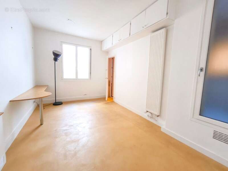 Appartement à PARIS-9E