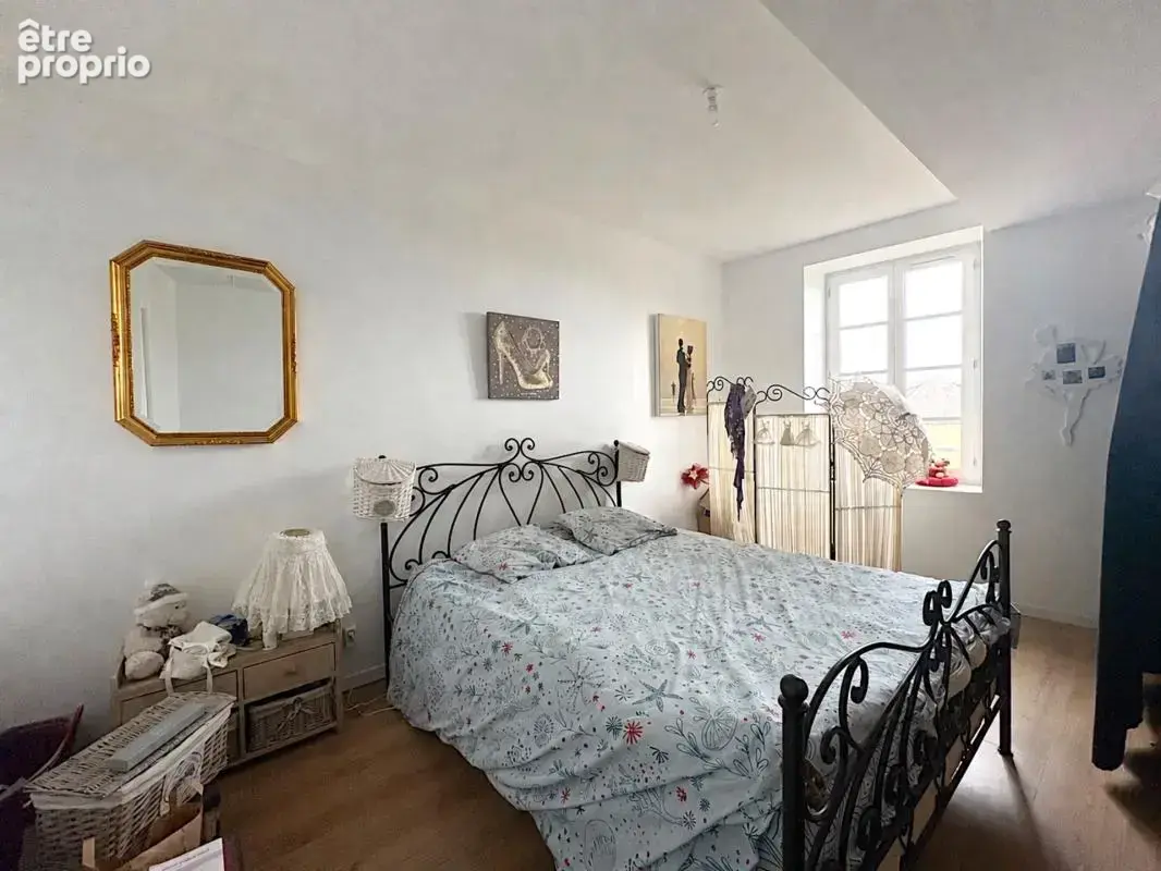 Appartement 3 pièces 73m2 entierement renové avec terrasse, quartier historique de la ville - photo 7