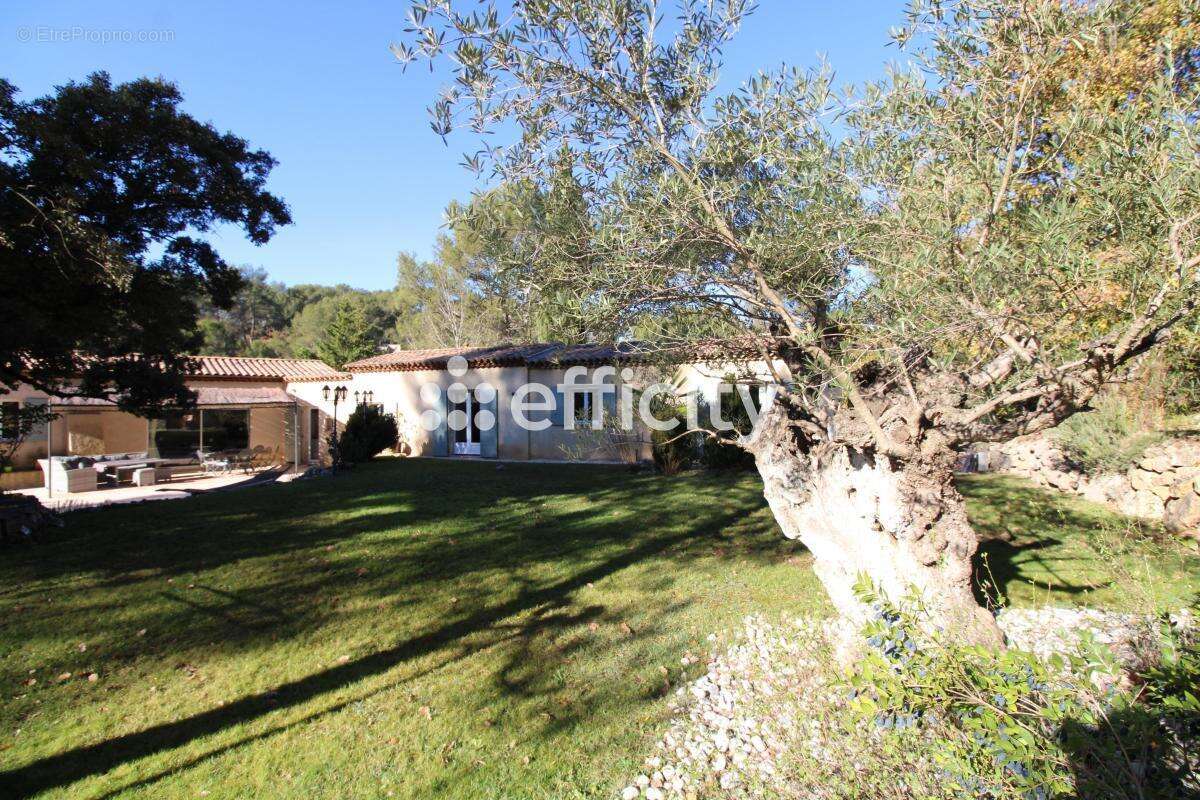 Maison à LA BOUILLADISSE