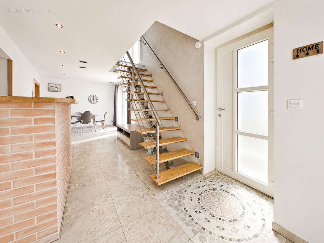 Maison à VILLEFRANCHE-SUR-SAONE