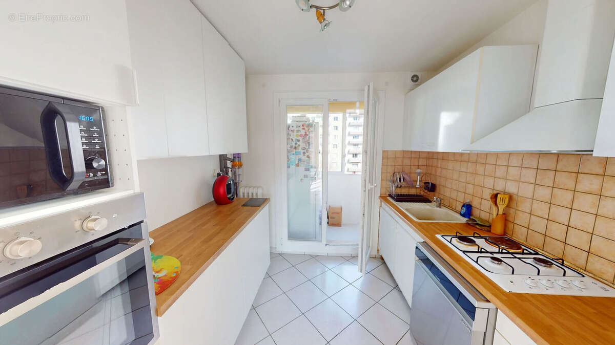 Appartement à DOMENE