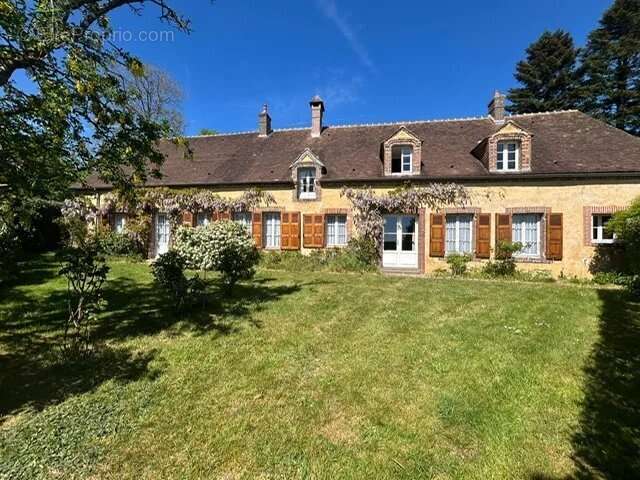 Maison à LONGNY-AU-PERCHE