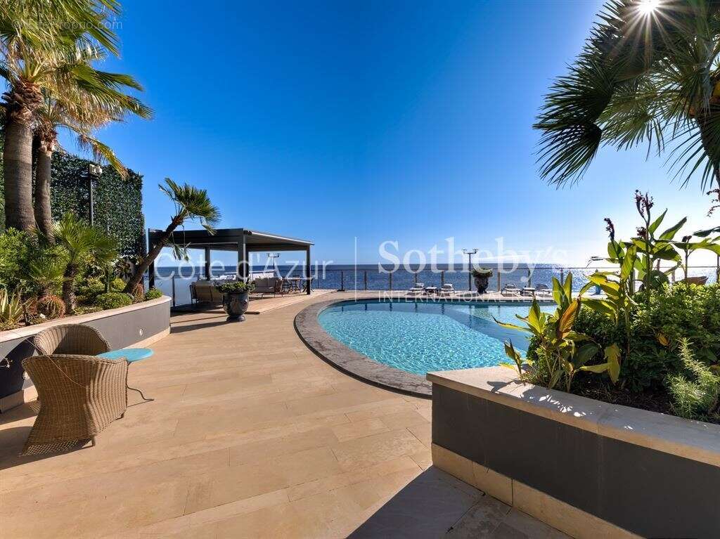 Villa pieds dans l’eau à Anthéor – Front de mer Côte d’Azur, entre Cannes et Saint-Tropez - photo 10