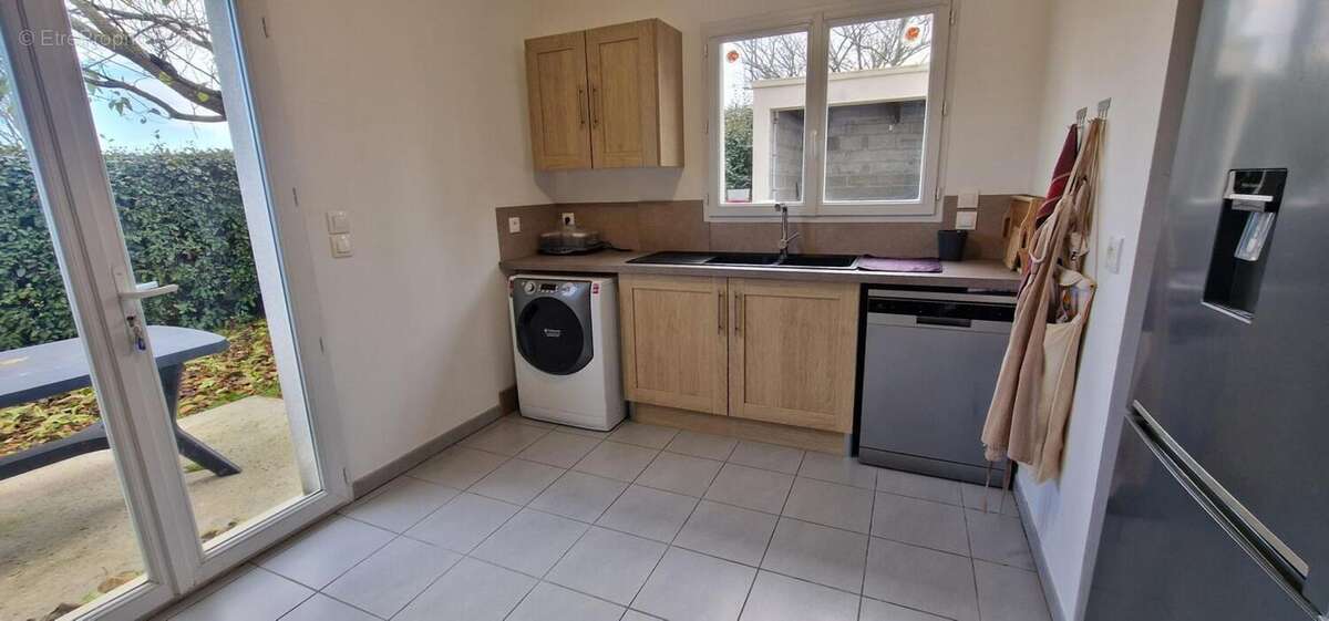 Maison à SAINT-YRIEIX-SUR-CHARENTE