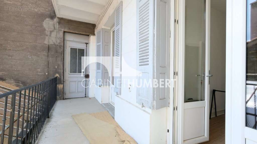 Appartement 42 m² à Saint-Etienne  - photo 7