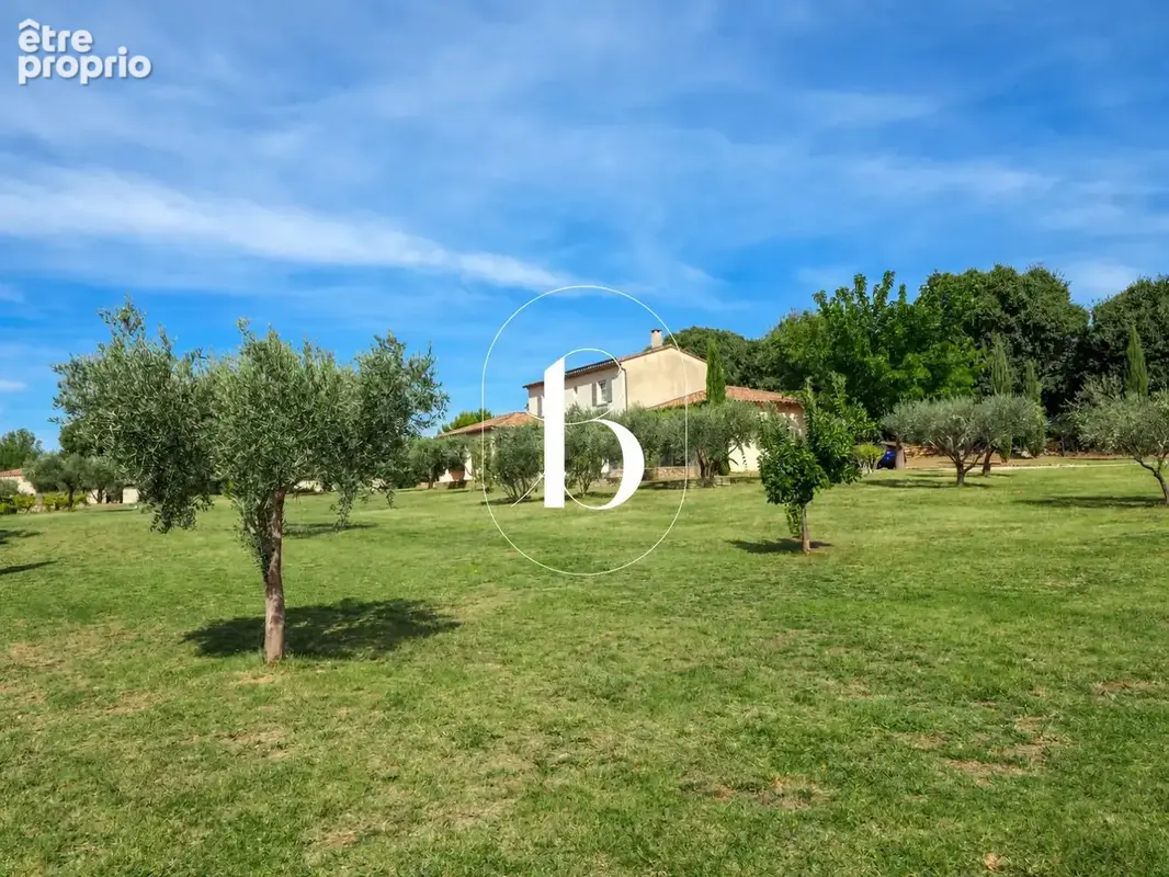 Une maison à découvrir dans un environnement privilégié - photo 14