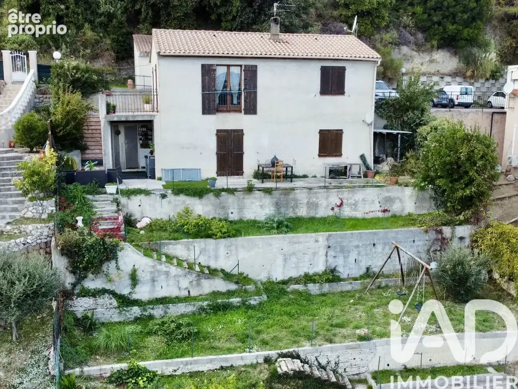 Photo 1 - Maison à SAINT-LAURENT-DU-VAR