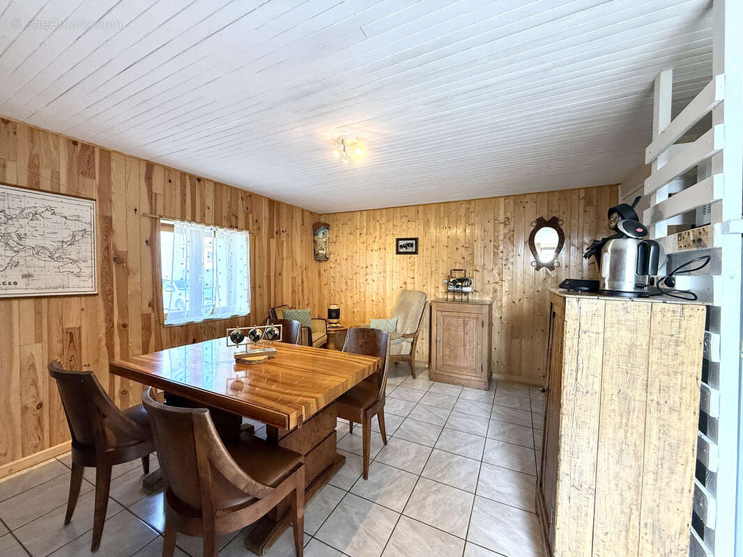 Maison à ROUSSILLON